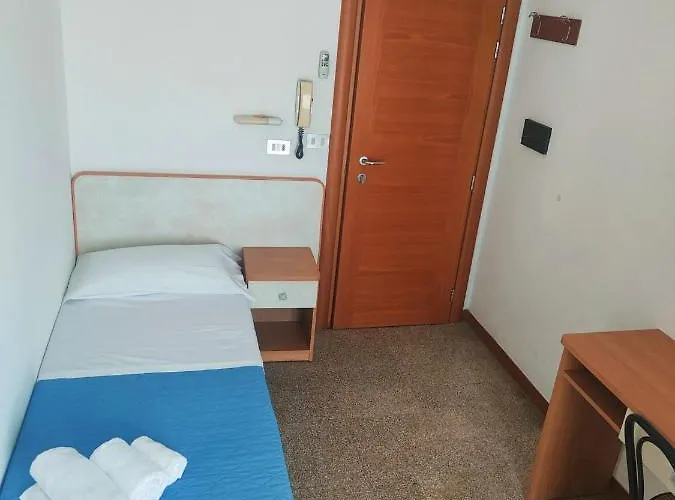 Gioiella 2* רימיני